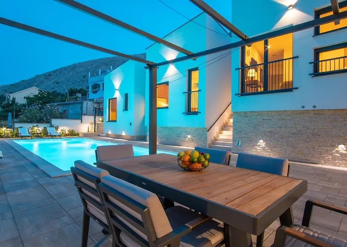 Luxury With A Swimming Pool Bosana, Pag - 19824 *